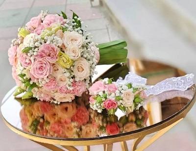  دسته گل عروس باکلاس