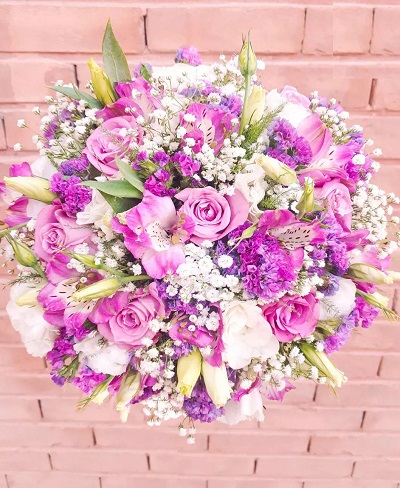 دسته گل عروس با گل های خوش رنگ